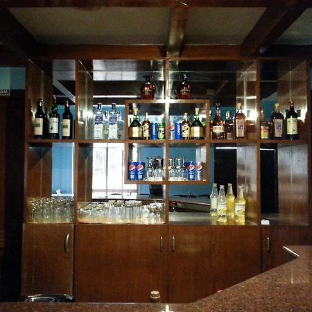 Paramount Inn Sriperumbudur エクステリア 写真